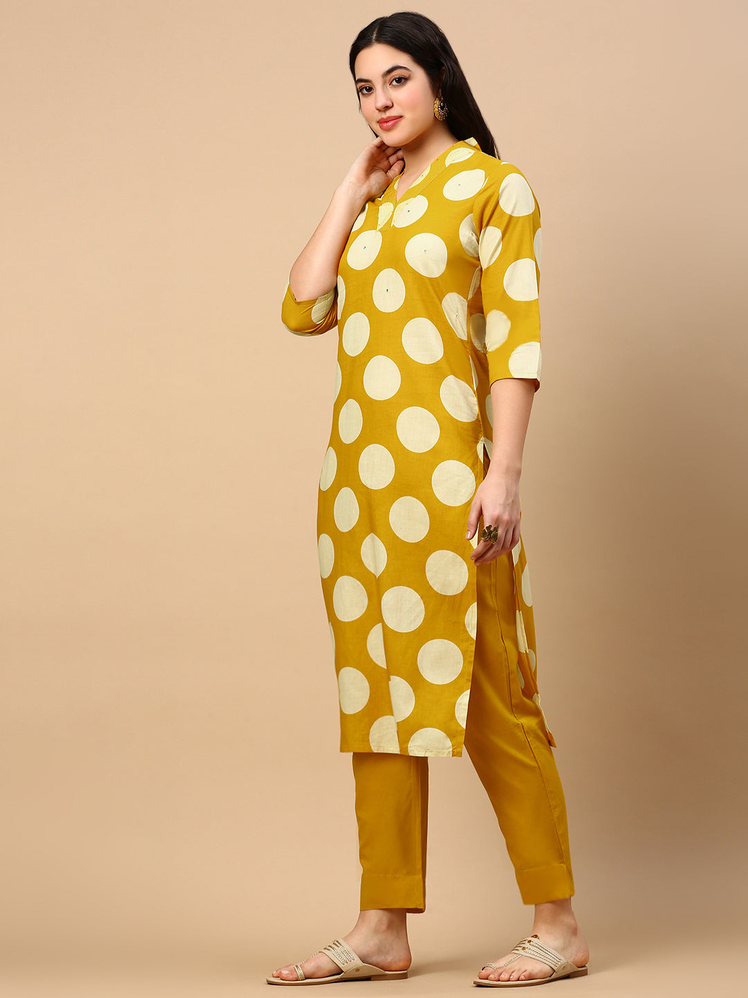 Women Geometric Yellow Straight Kurta Set