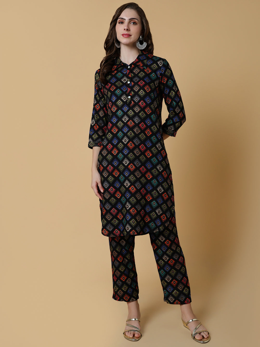 Women Geometric Black Straight Kurta Set