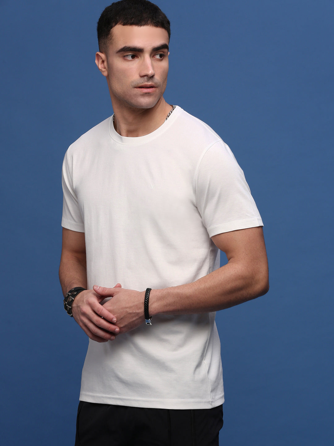 Men White Slim Fit T Shirt