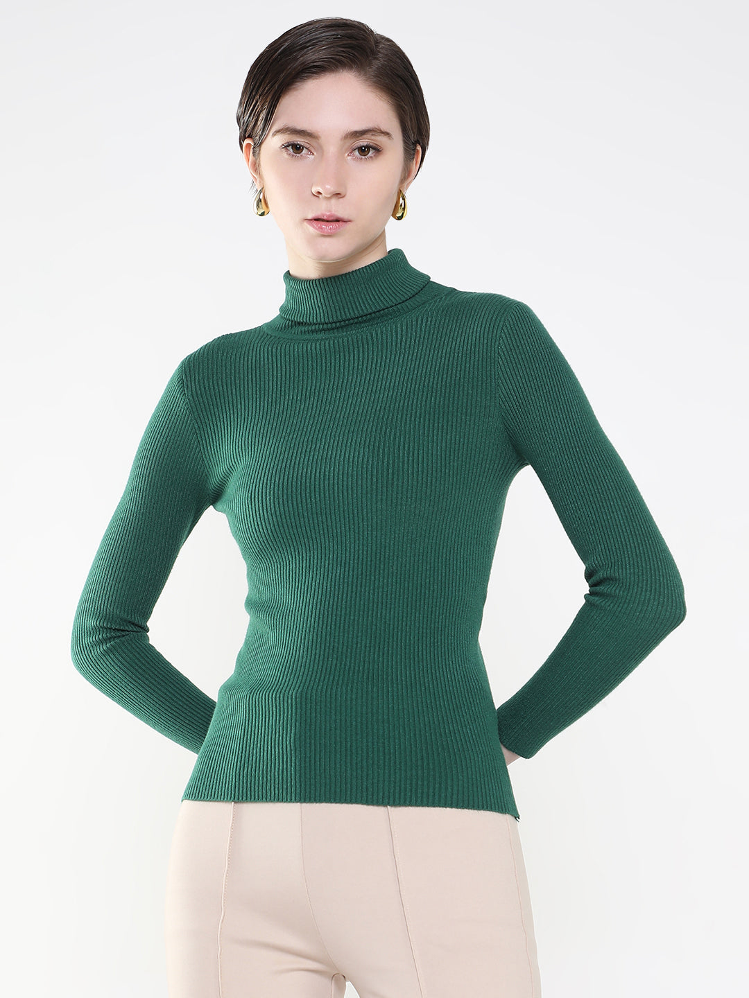 Women Solid Green Fitted Top