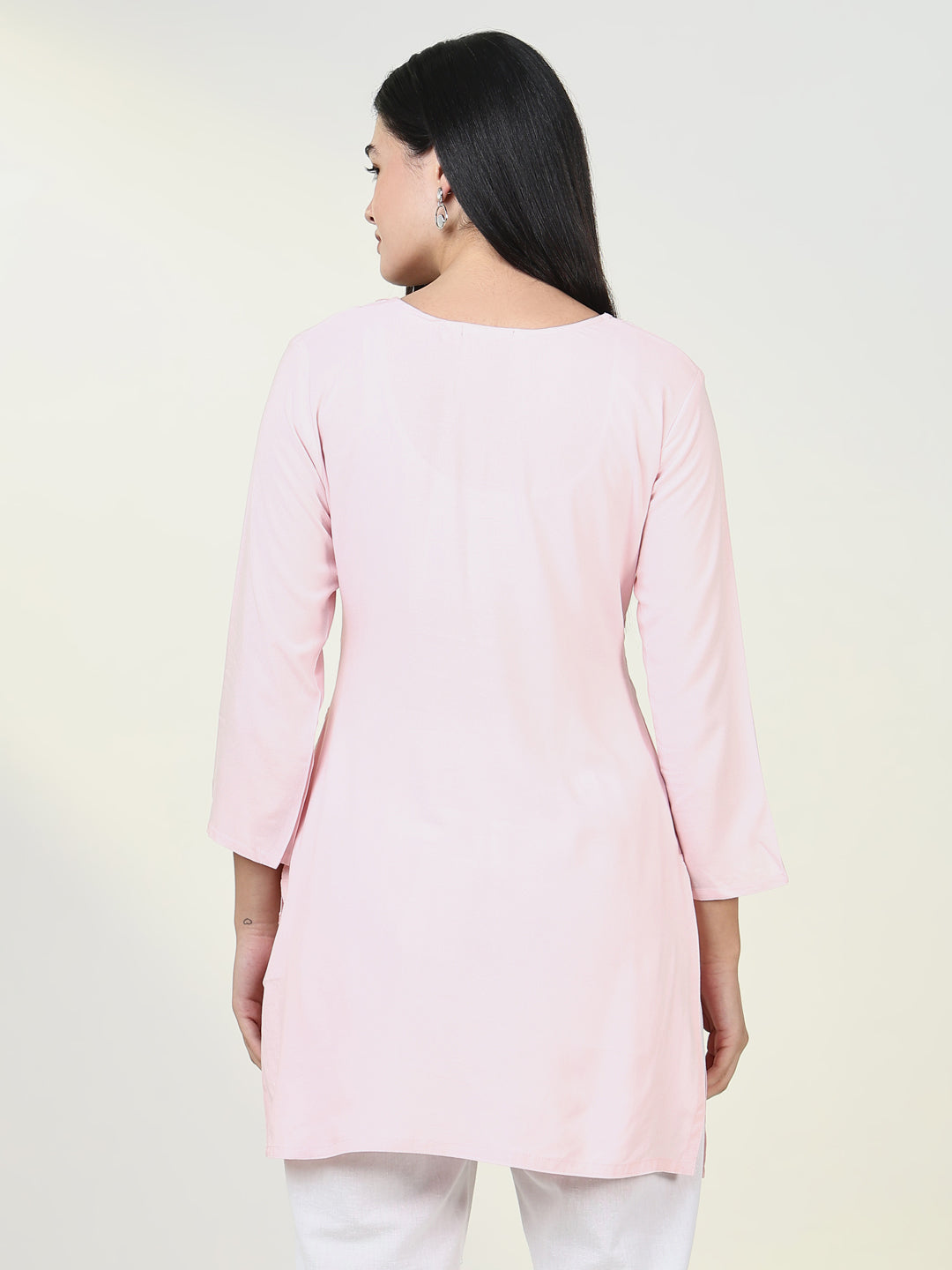 Women Pink Solid Straight Kurti