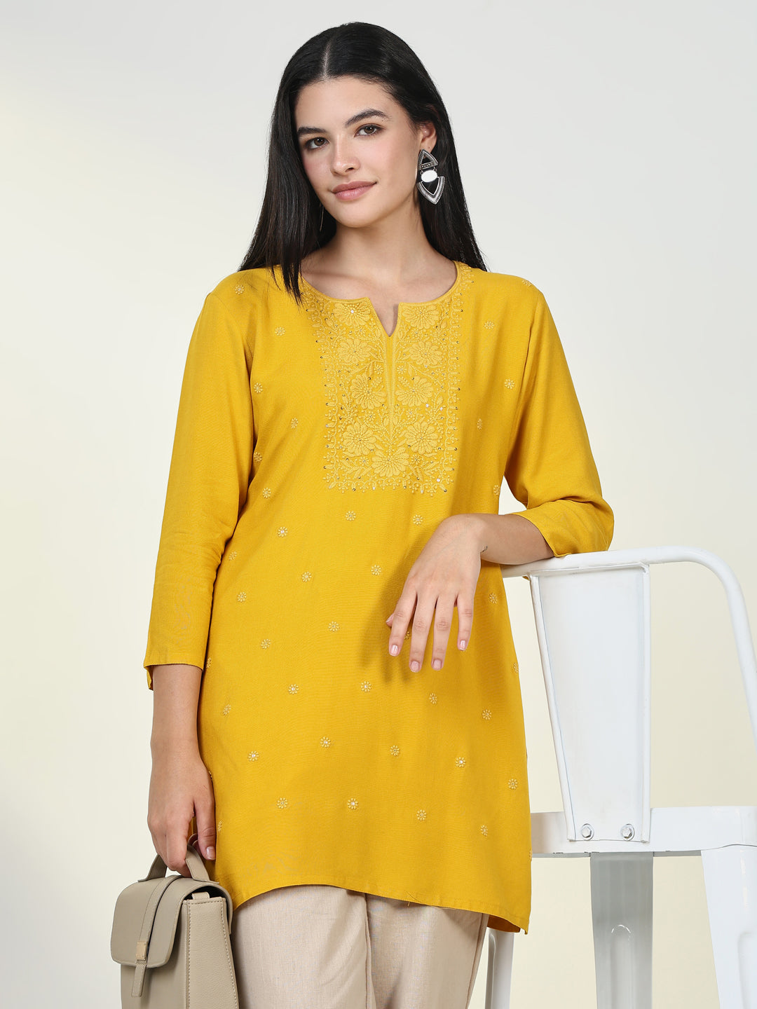 Women Yellow Solid Straight Kurti