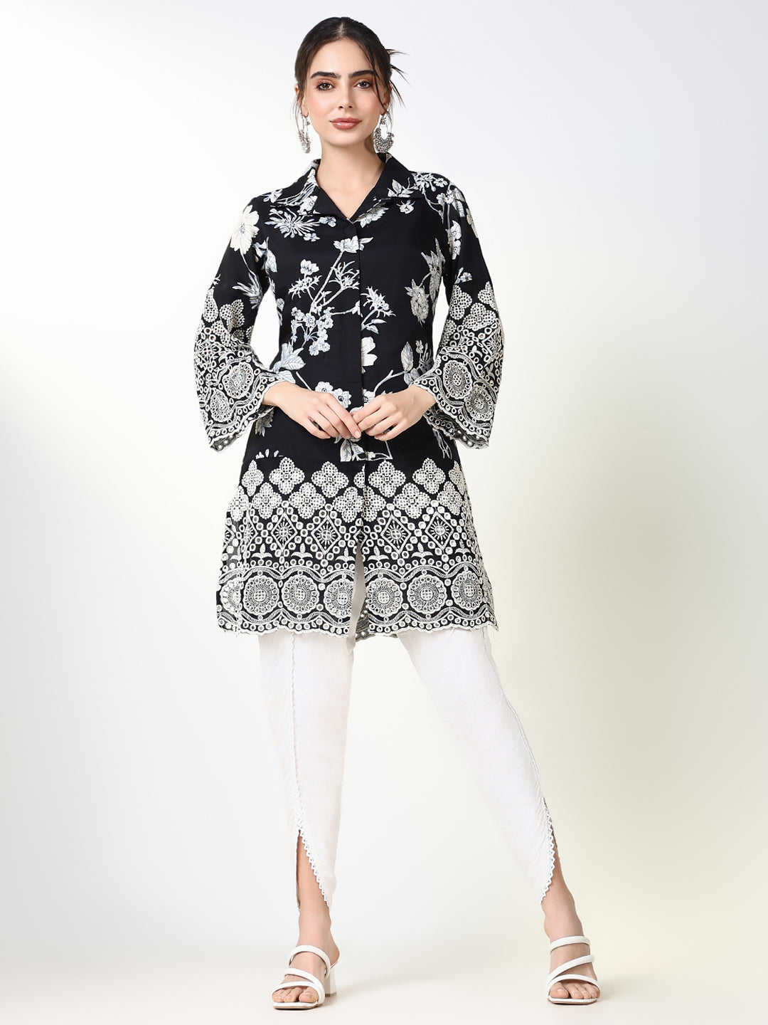 Women Floral Black Straight Kurta Set