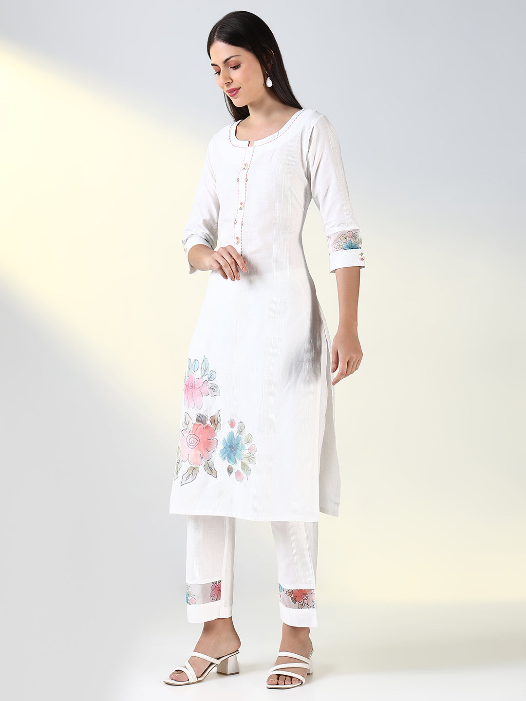 Women White Floral Straight Kurta Set with Dupatta