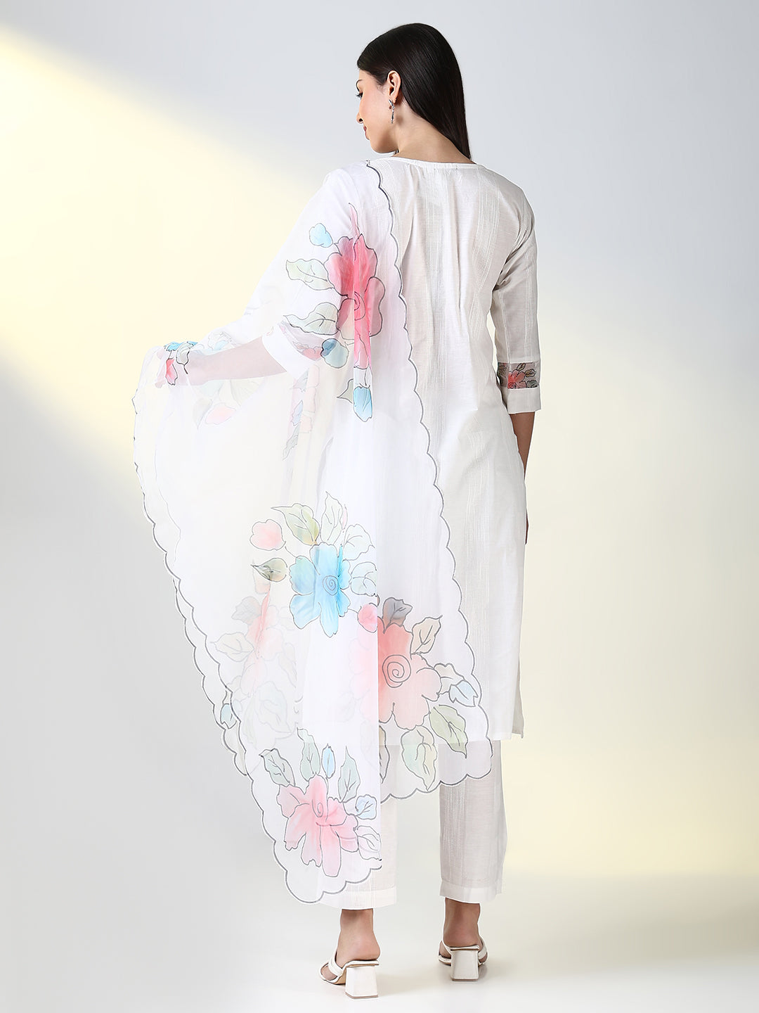 Women White Floral Straight Kurta Set with Dupatta