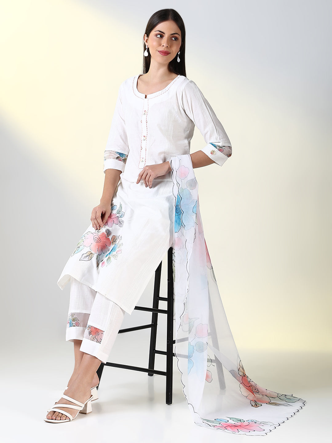 Women White Floral Straight Kurta Set with Dupatta