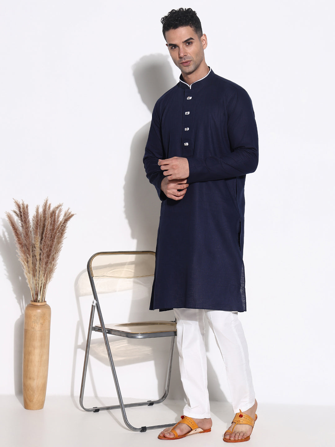 Men Navy Blue Solid Kurta Set