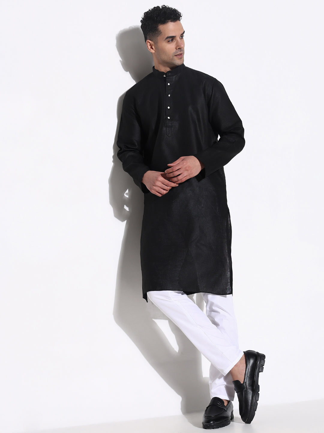 Men Black Solid Kurta Set