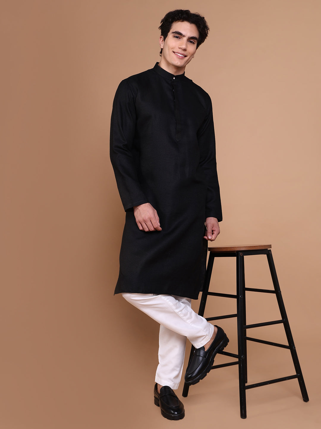 Men Black Geometric Kurta Set