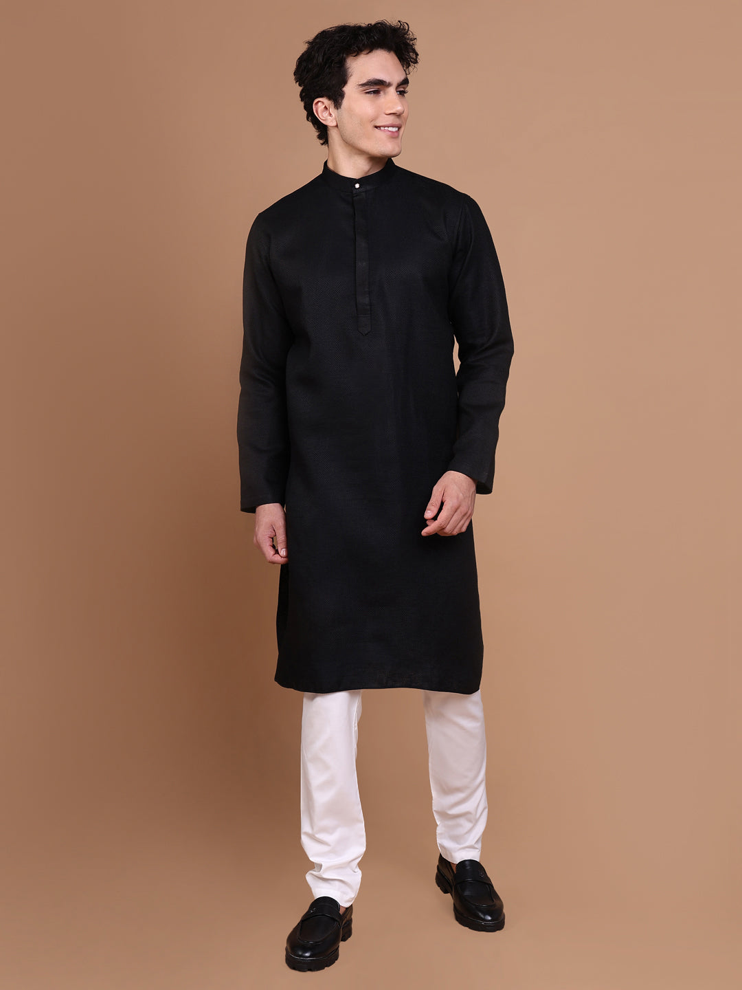 Men Black Geometric Kurta Set