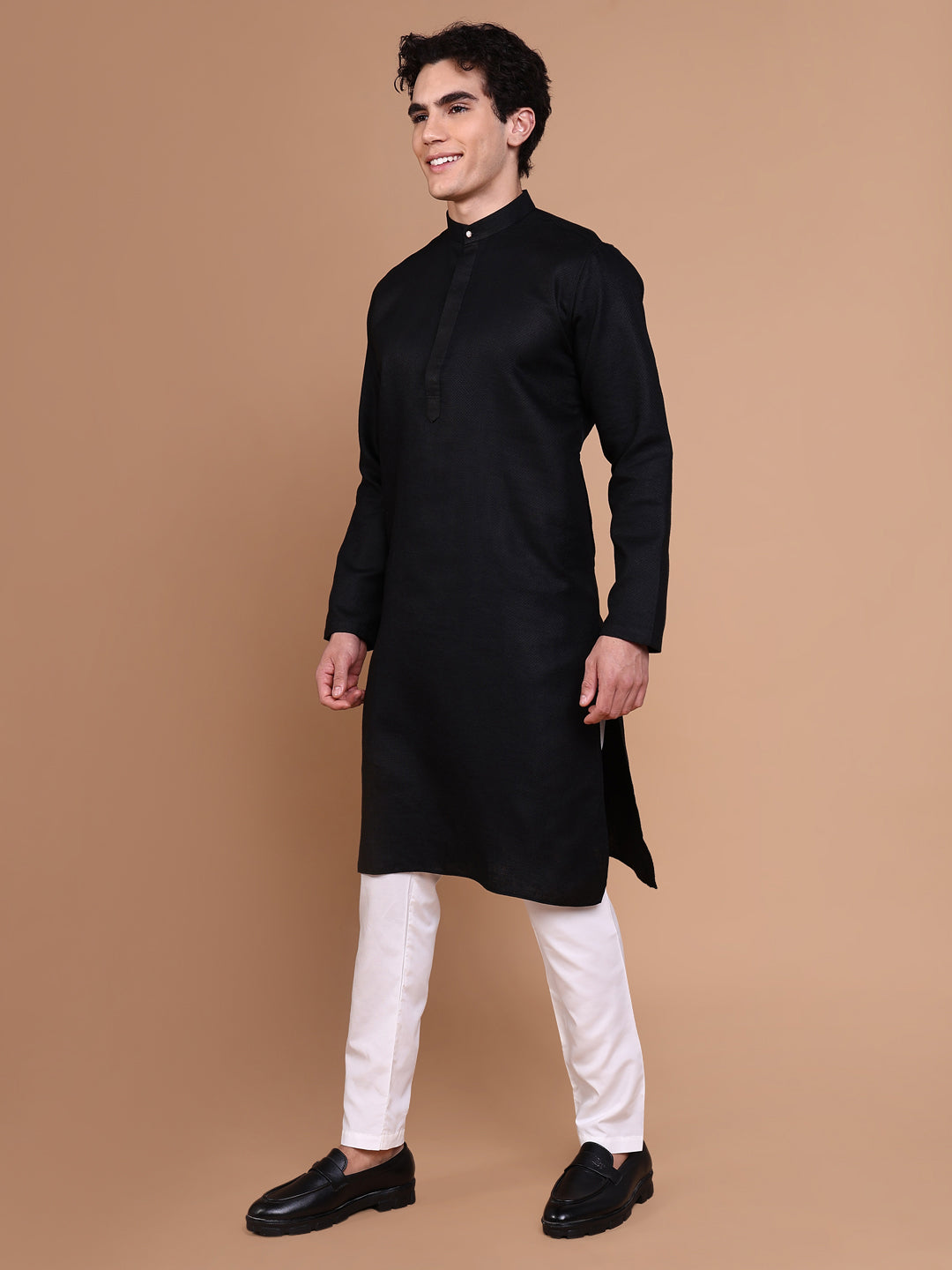 Men Black Geometric Kurta Set