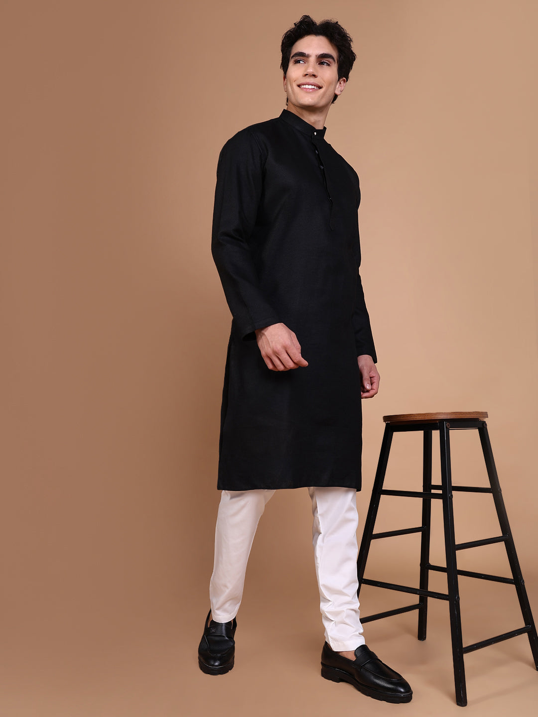 Men Black Geometric Kurta Set