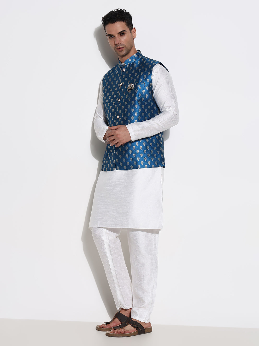 Men White Solid Kurta Set with Nehru Jacket