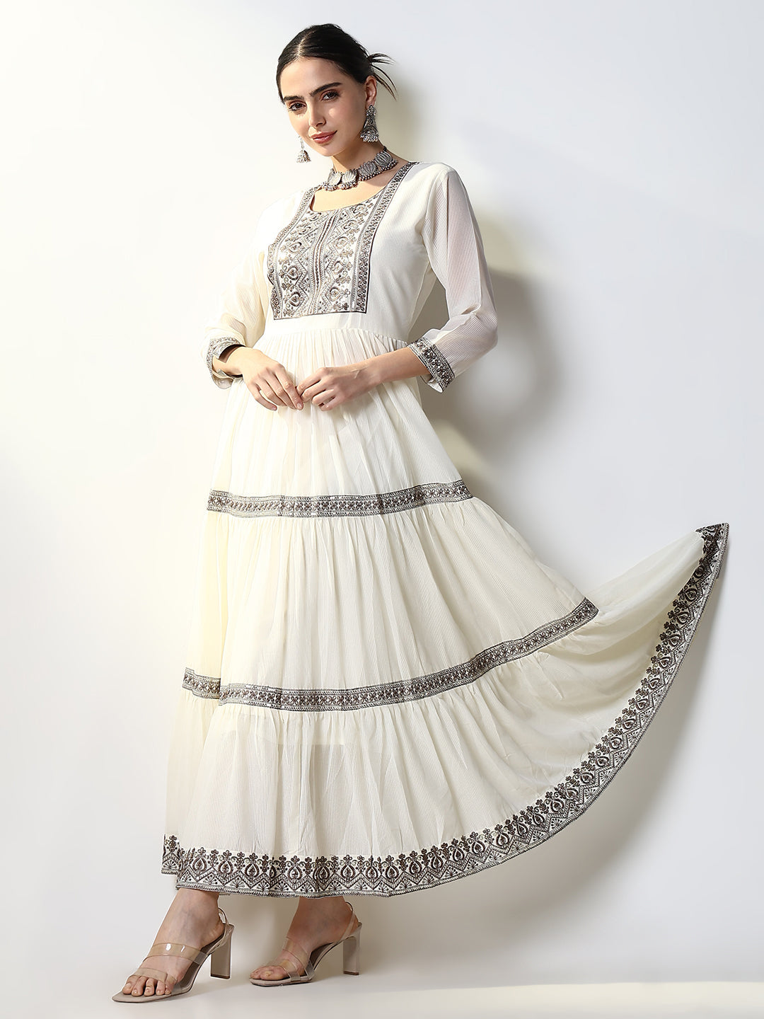 Women Off White Embroidered Anarkali Kurta