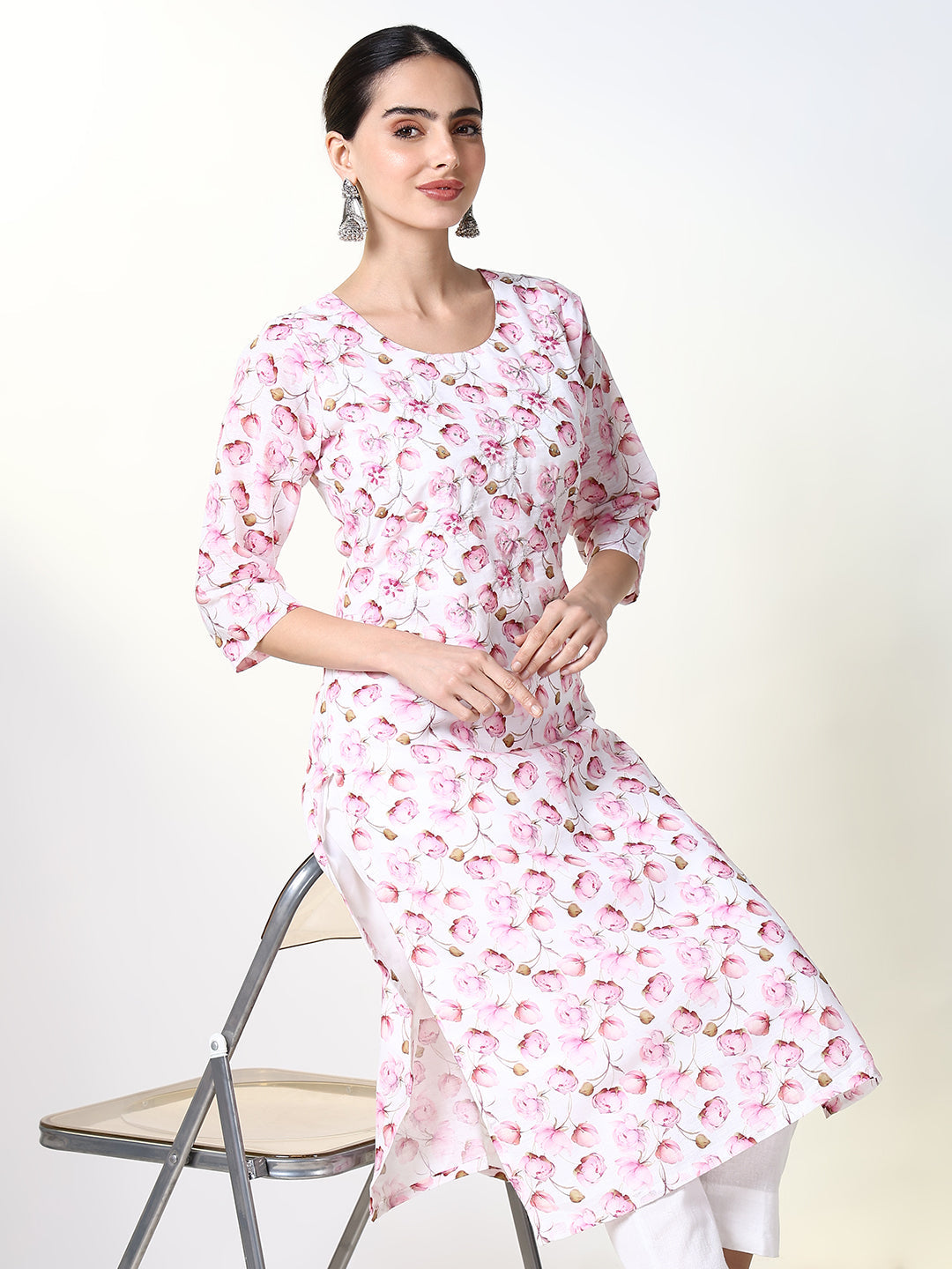 Women Pink Floral Straight Kurta