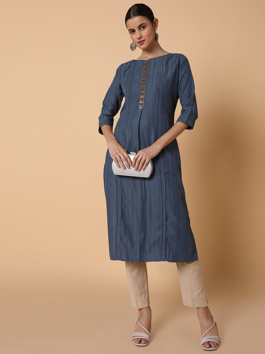 Women Straight Grey Woven Design Kurta