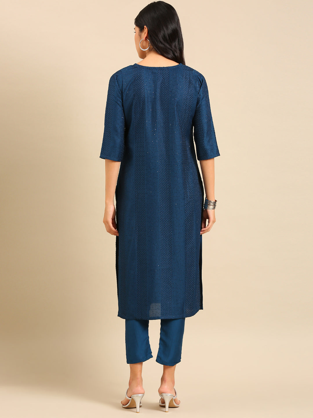 Women Solid Blue Straight Kurta Set