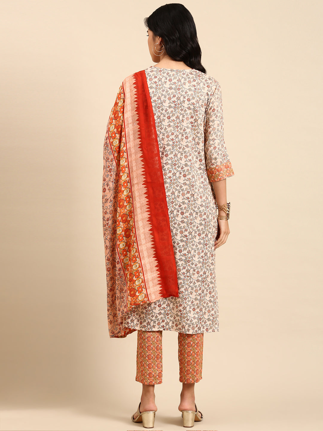 Women Floral Peach Straight Kurta Set with Dupatta