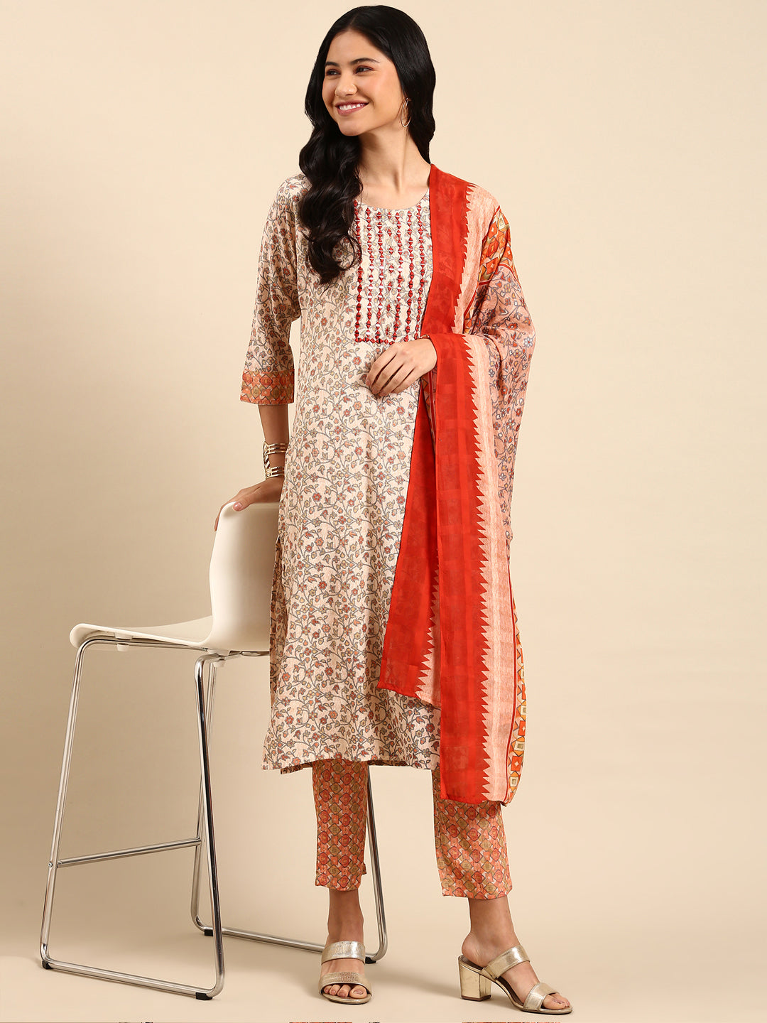 Women Floral Peach Straight Kurta Set with Dupatta