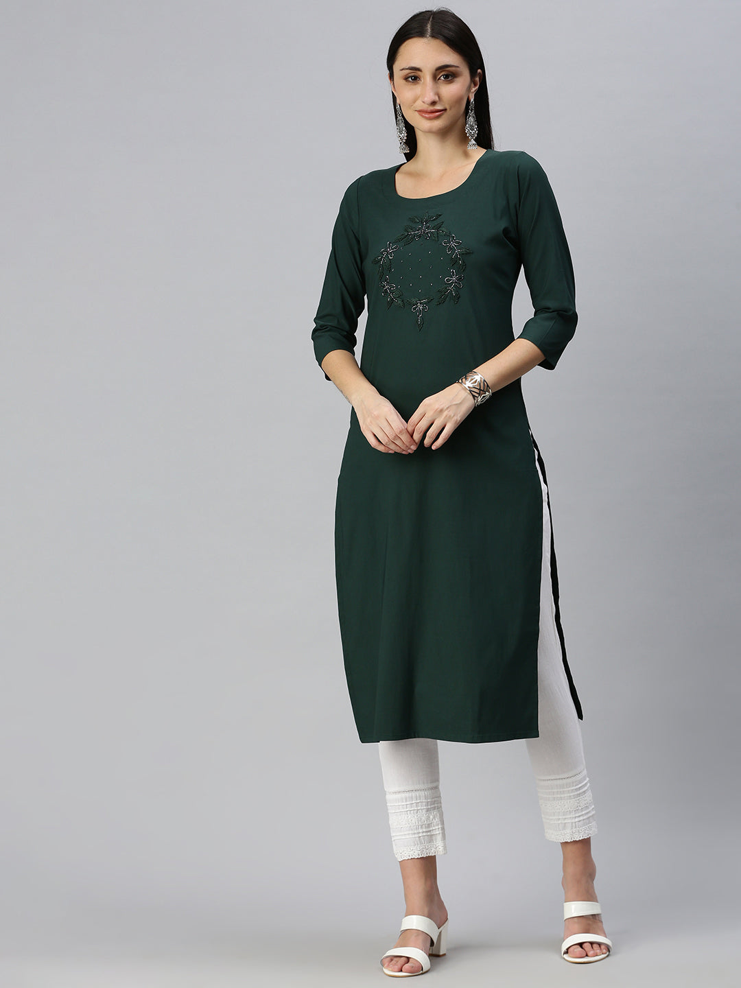 Women Solid Green Straight Kurta