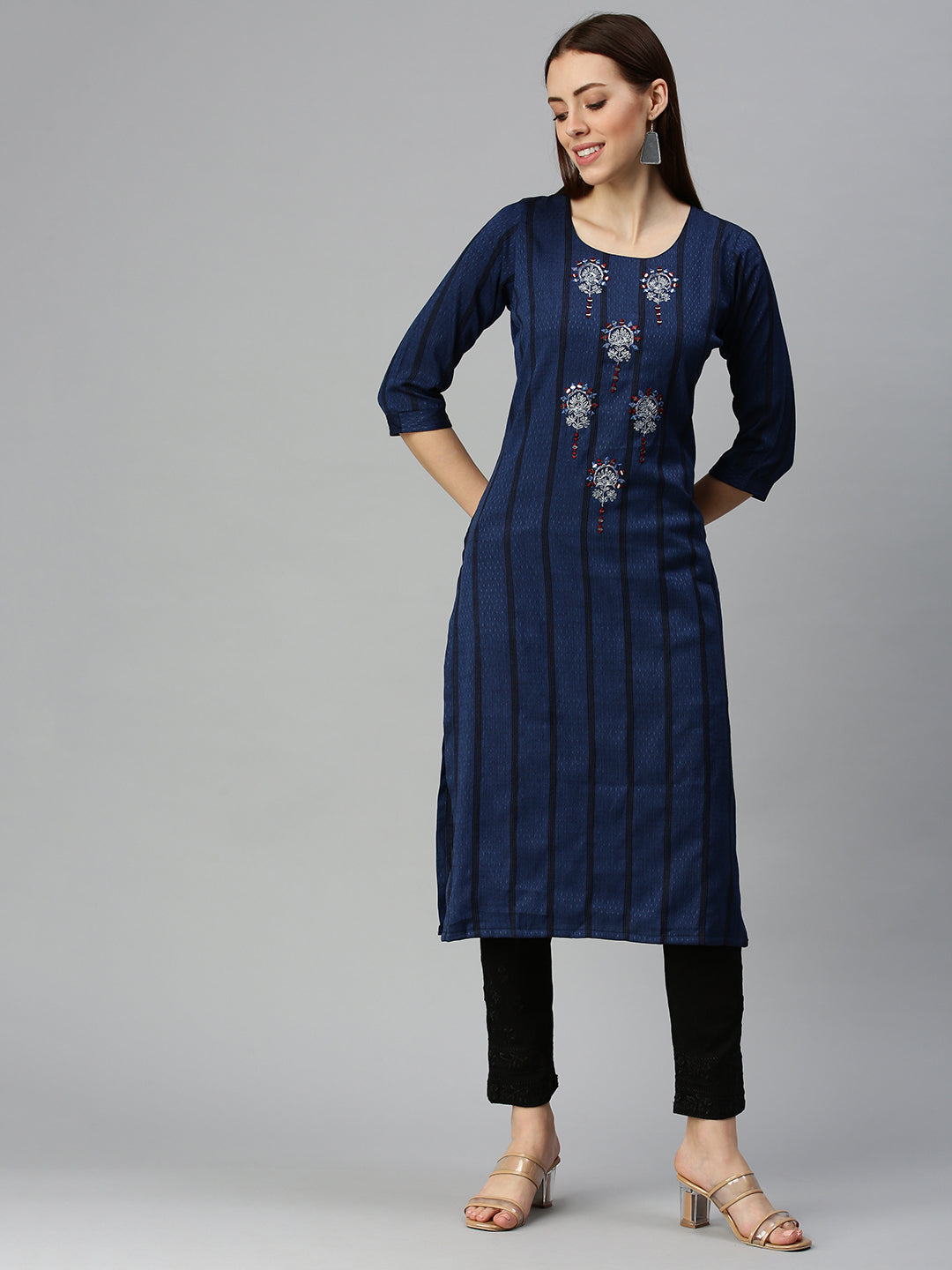 Women Printed Navy Blue Straight Kurta