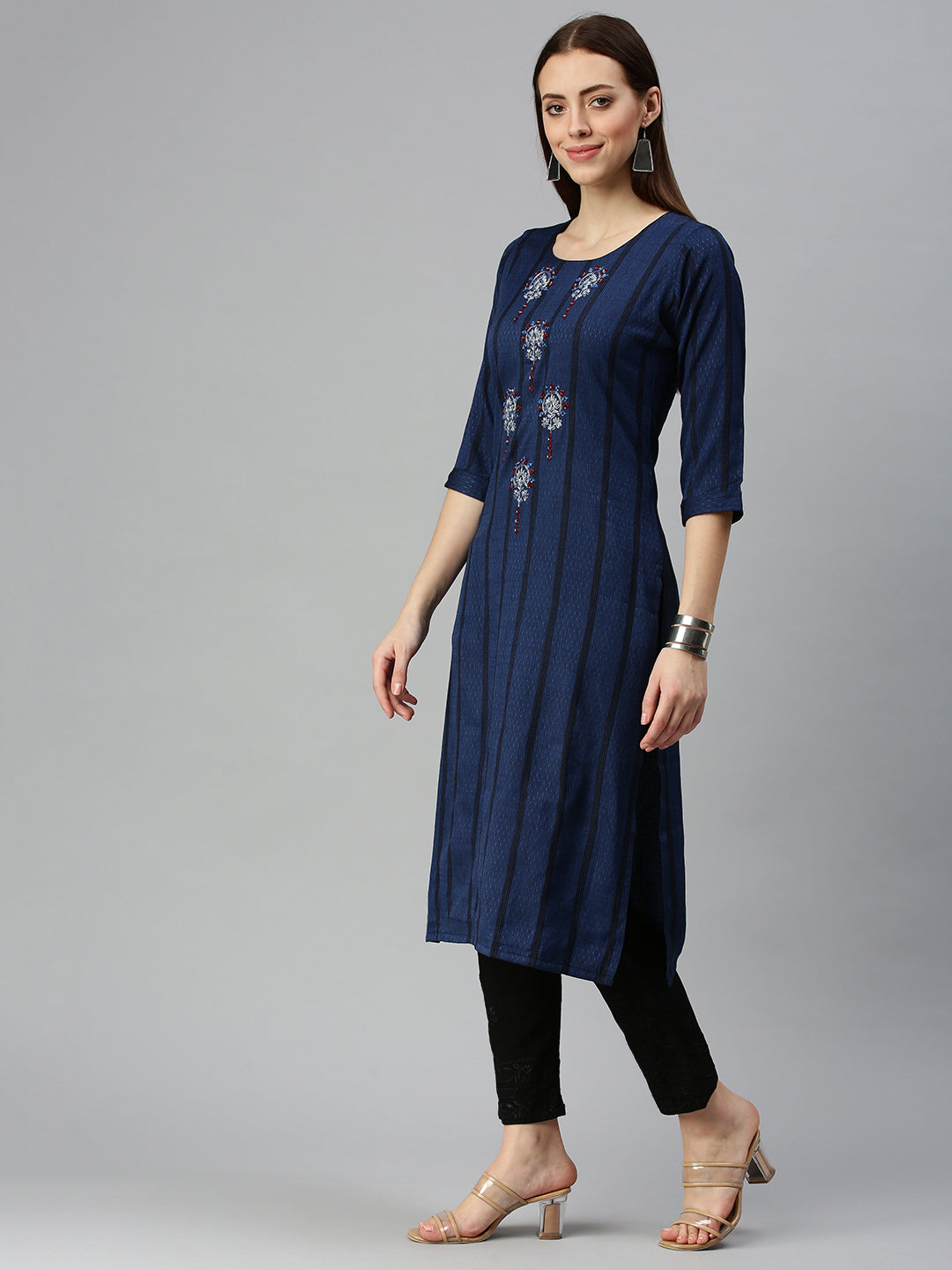 Women Printed Navy Blue Straight Kurta