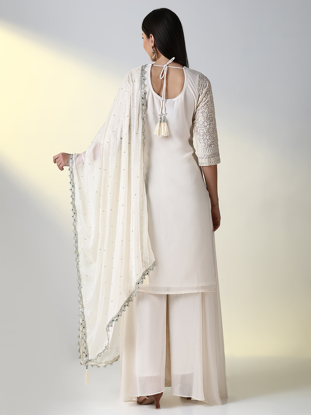 Women Cream Solid Straight Kurta Set with Dupatta