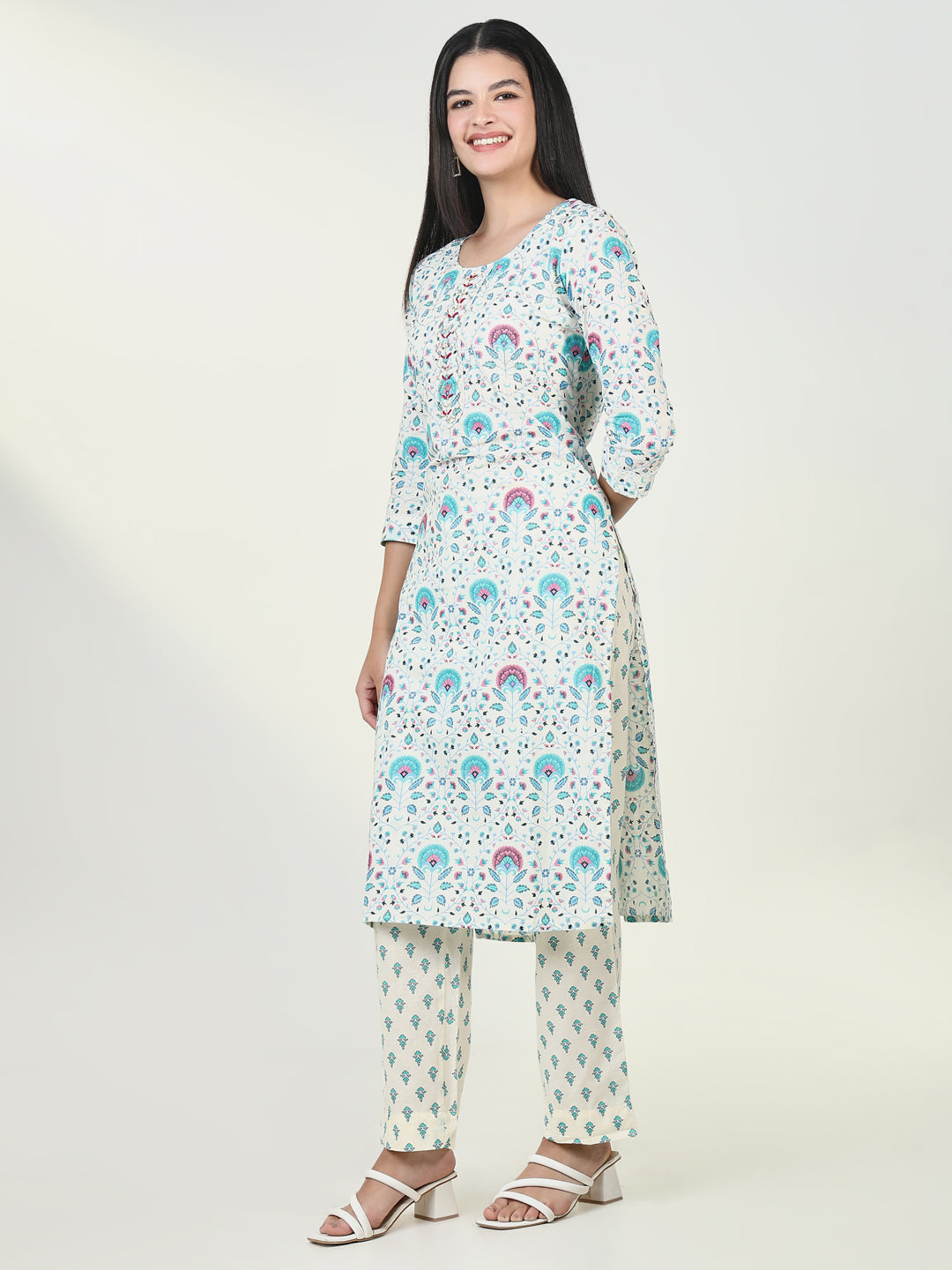 Women Floral Blue Kurta Set with Dupatta