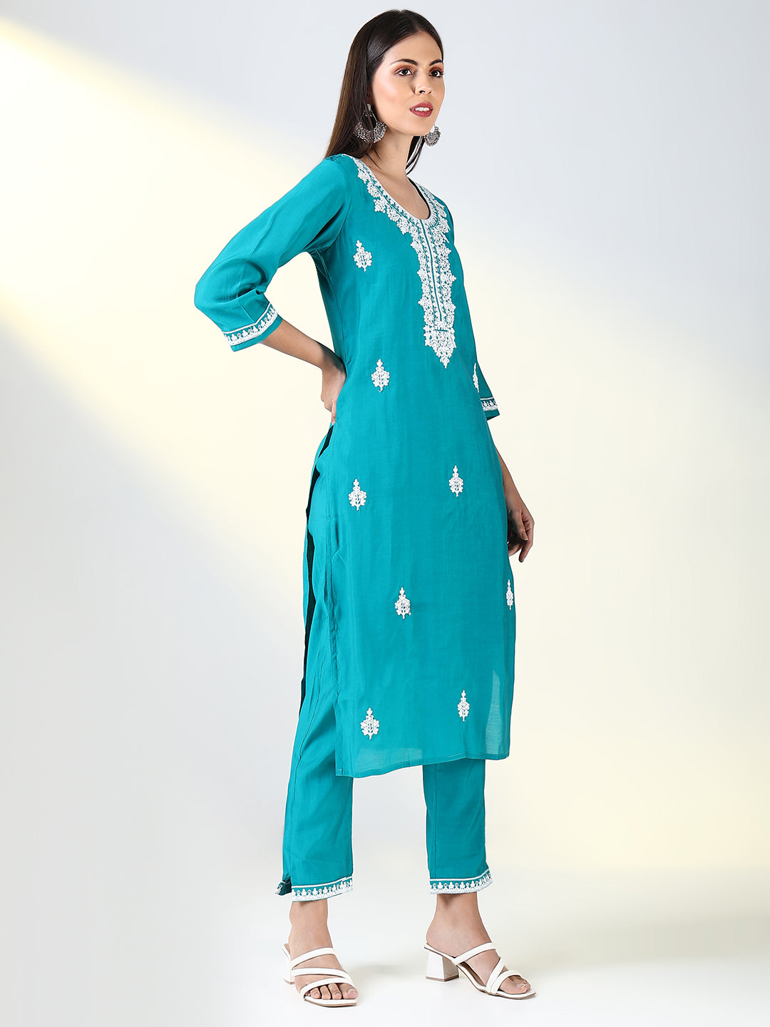 Women Teal Floral Straight Kurta Set with Dupatta