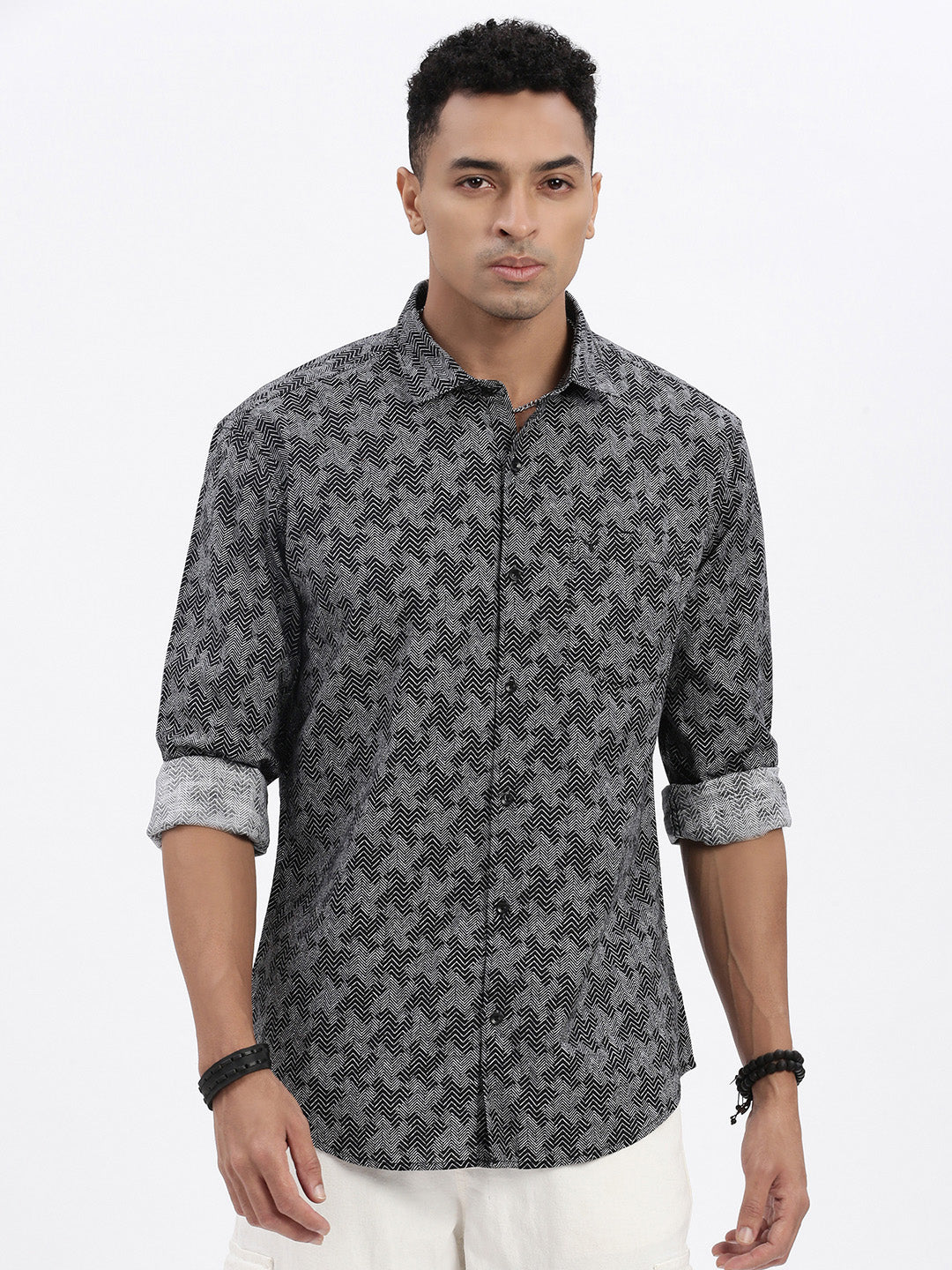 Men Black Geometric Slim Fit Shirt