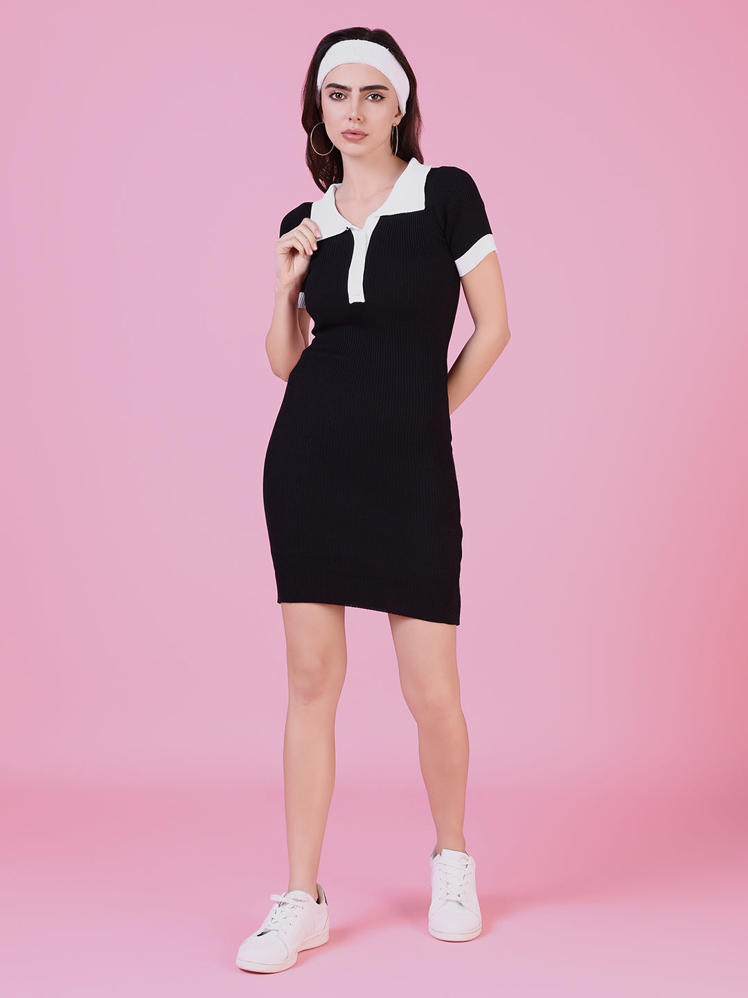 Women Black Solid Bodycon Dress