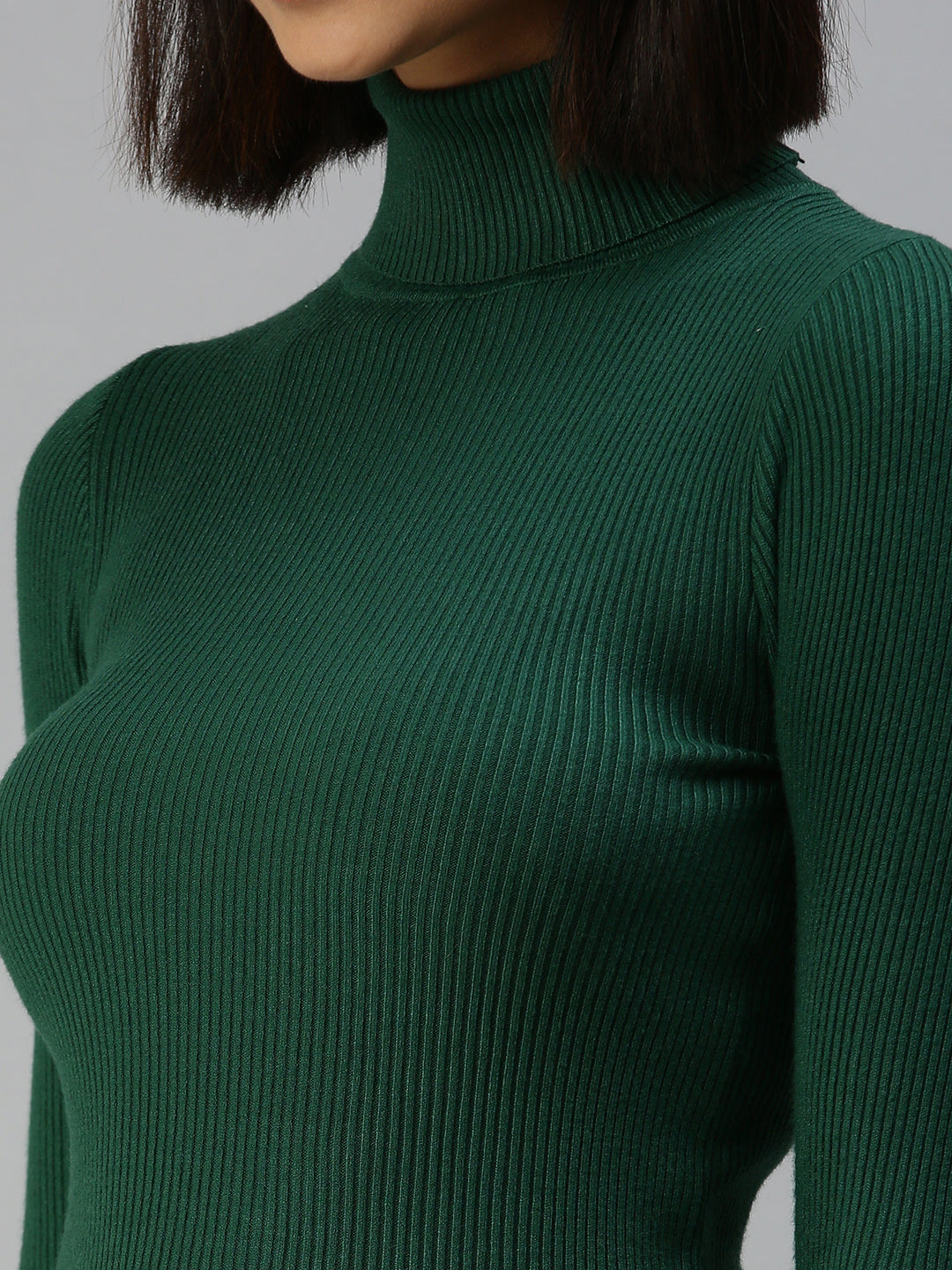 Women High Neck Solid Green Fitted Top