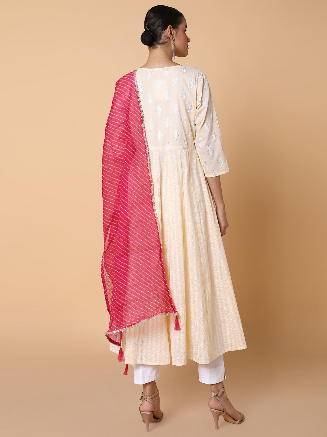 Women Ethnic Motifs Cream Anarkali Kurta with Duppatta