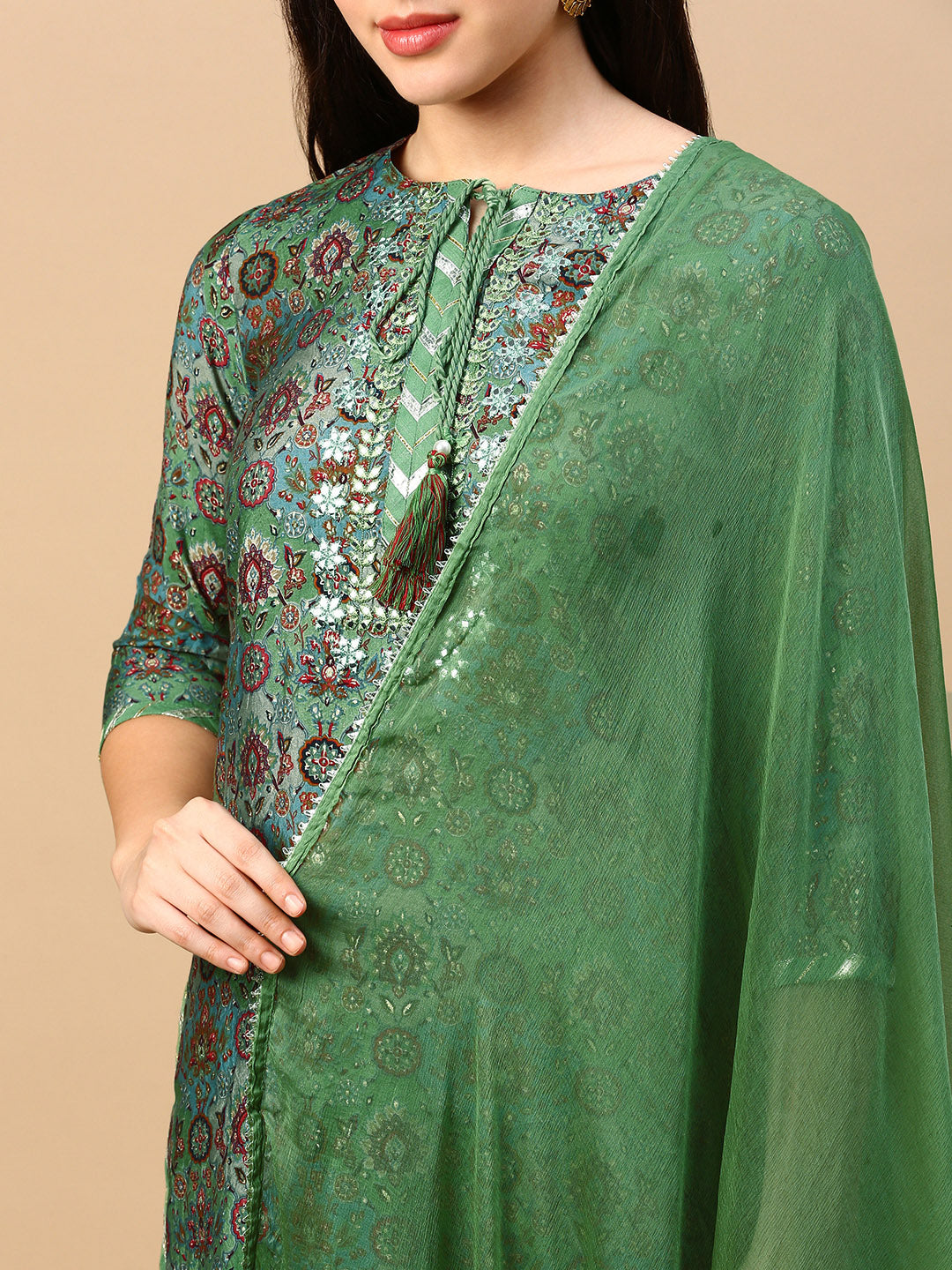 Women Graphic Green Straight Kurta Set with Dupatta