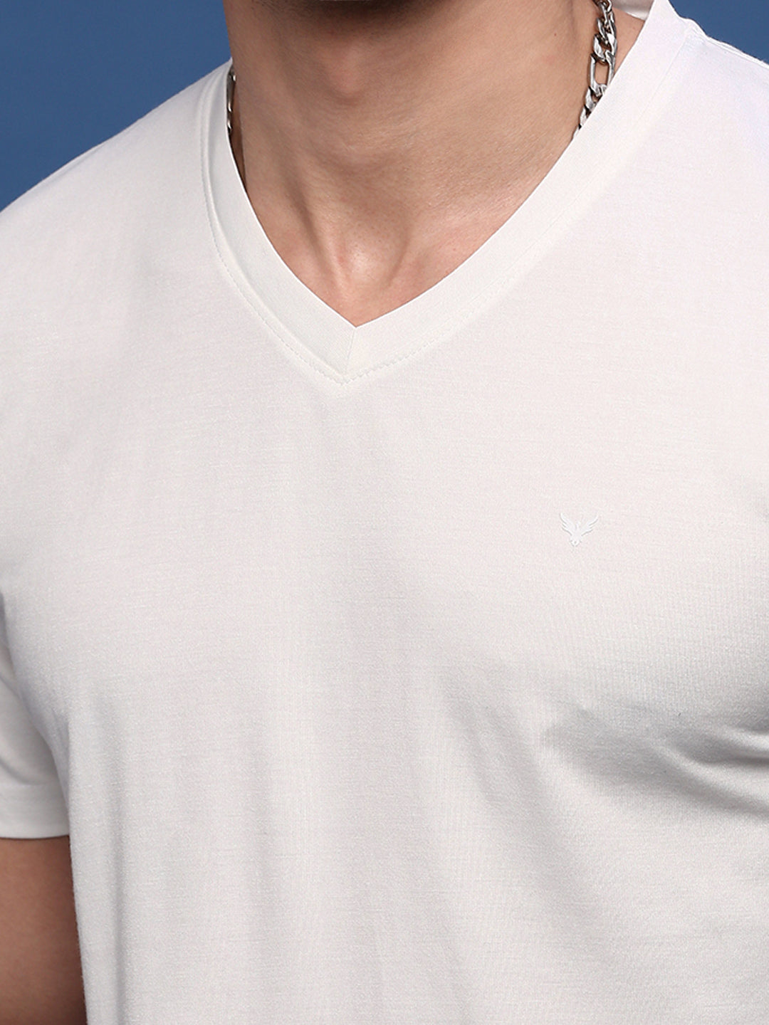 Men White Slim Fit T Shirt