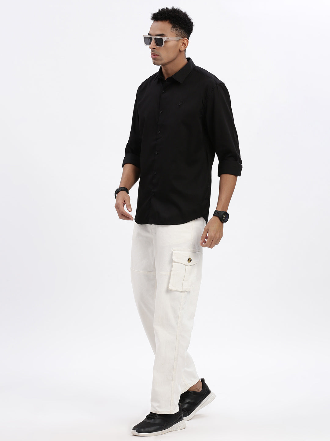 Men Black Solid Slim Fit Shirt