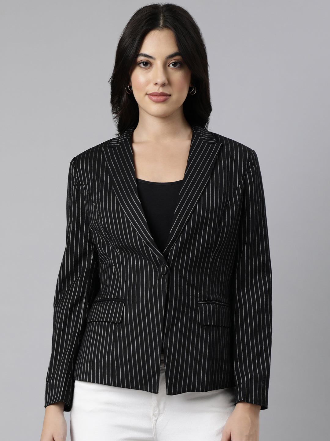 Women Black Single-Breasted Blazer