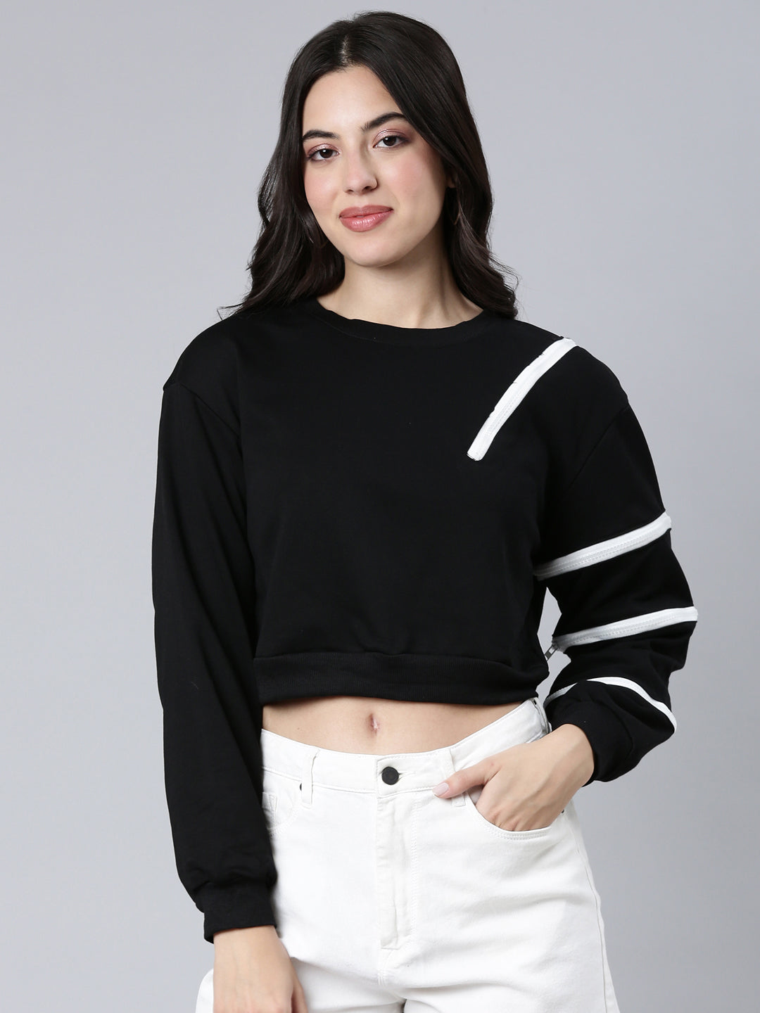 Women Solid Black Crop Sweatshirt