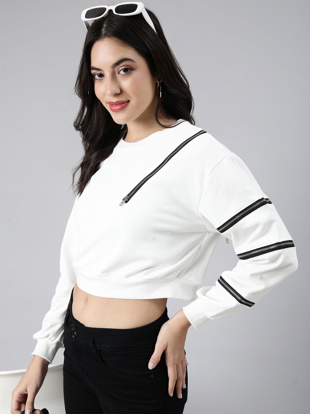 Women Solid White Crop Sweatshirt