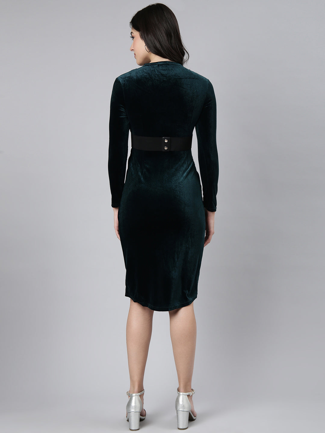 Women Solid Green Sheath Dress comes with Belt