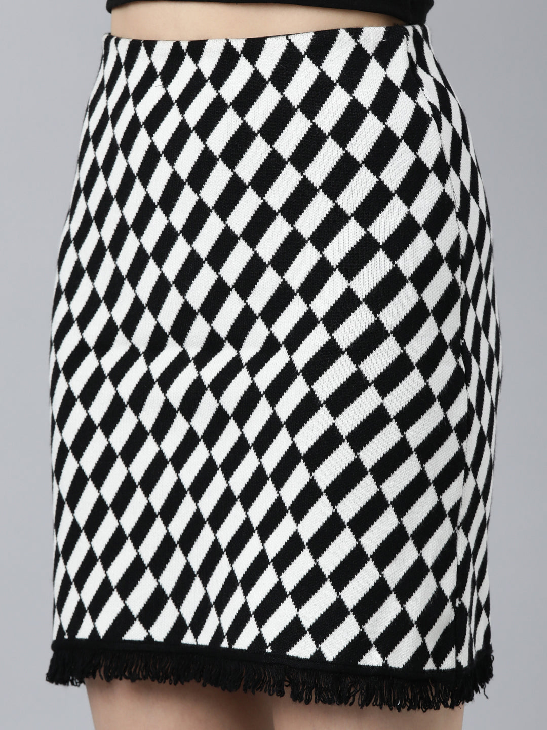 Women Geometric Pencil Black Mini Skirt