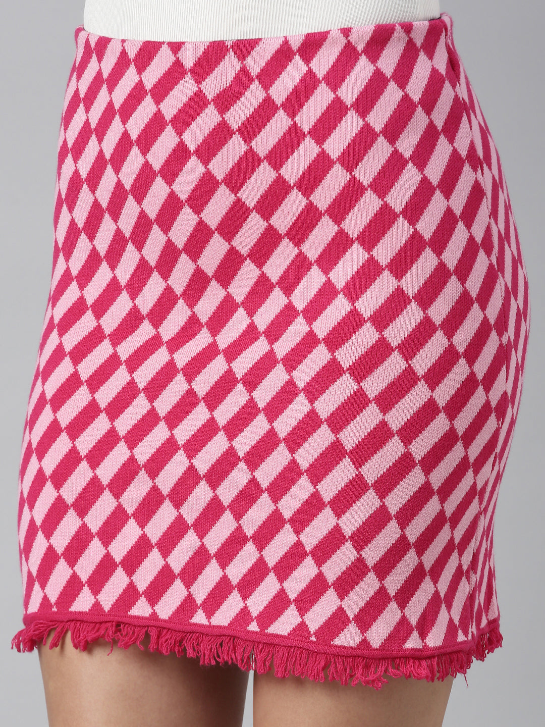 Women Geometric Pink Pencil Mini Skirt