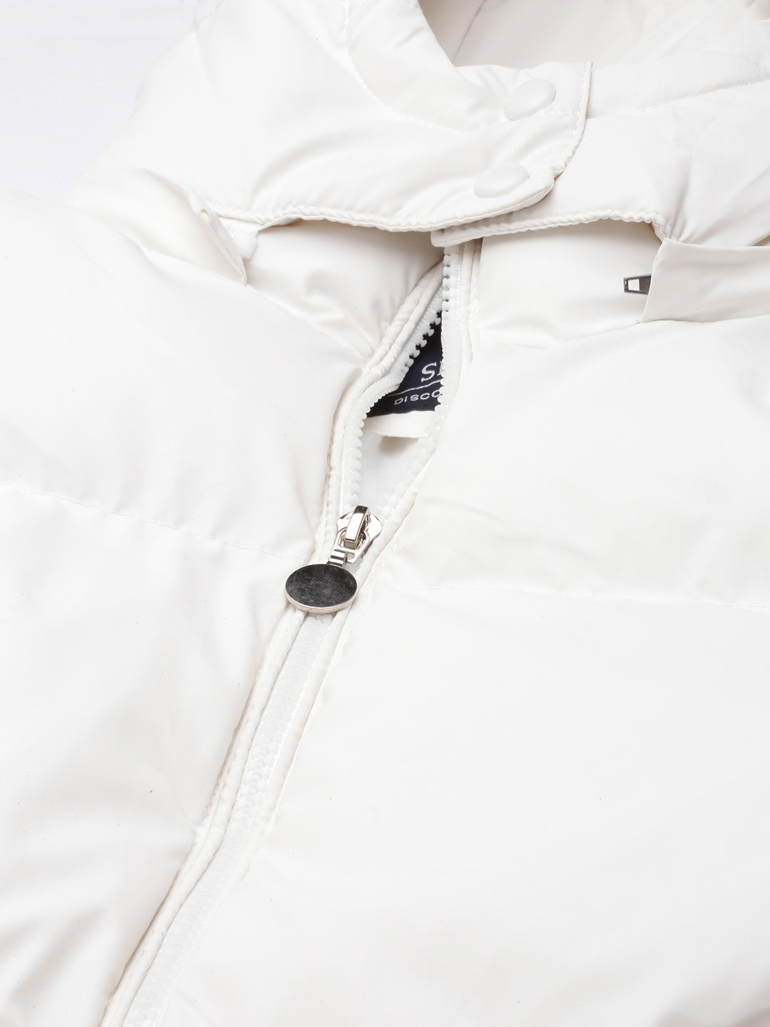 Women Solid White Puffer Jacket Comes with Detachable Hood