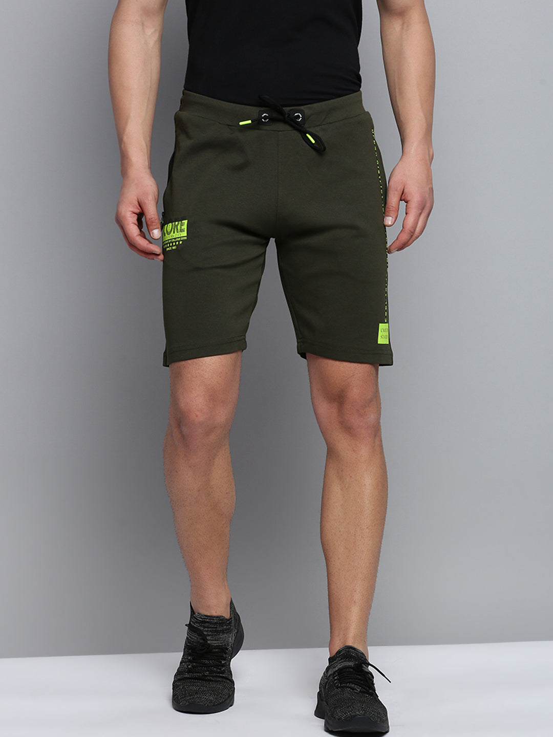 Men Green Solid Casual Shorts