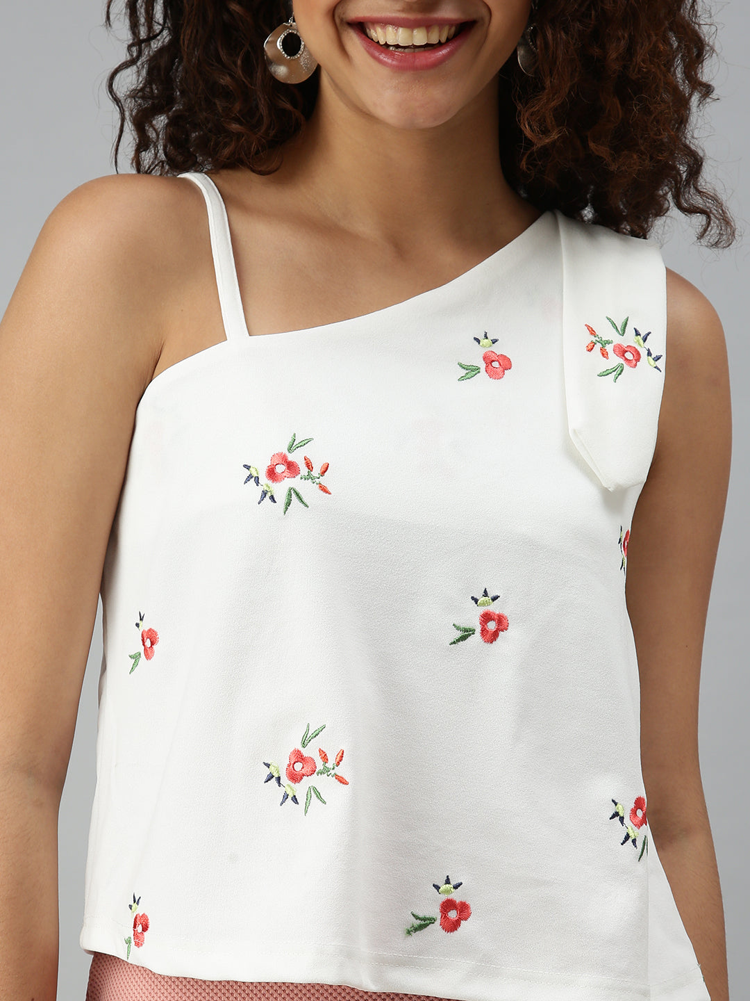 Women's Solid White Top