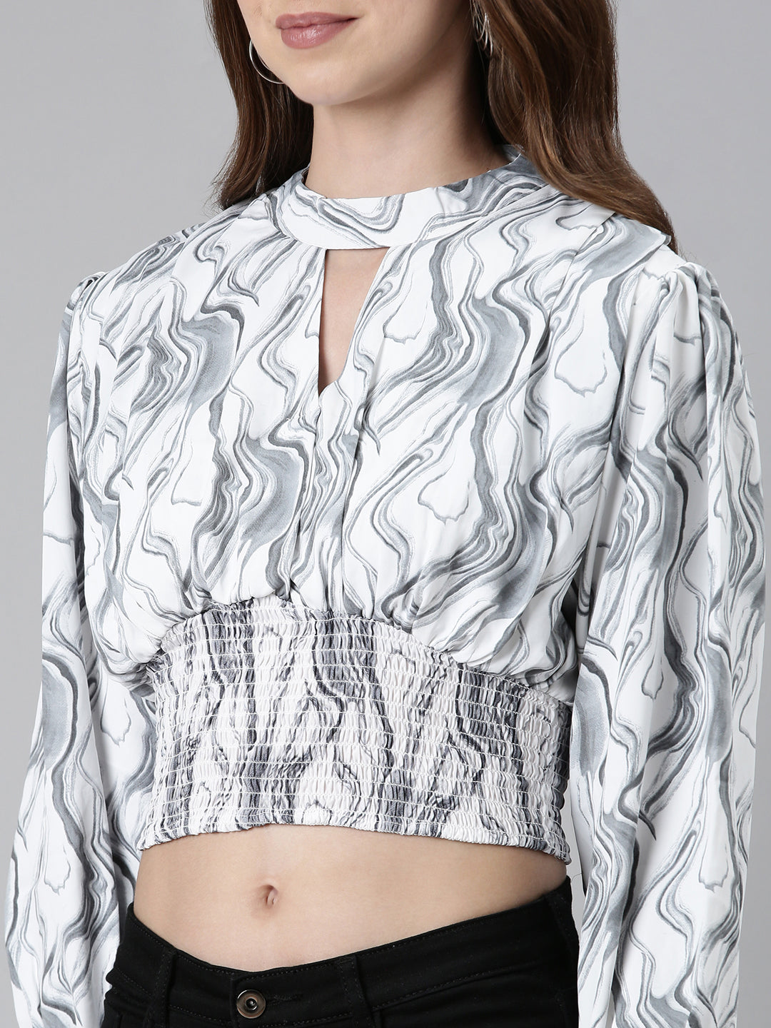 Keyhole Neck Cuffed Sleeves Abstract Cinched Waist Grey Crop Top
