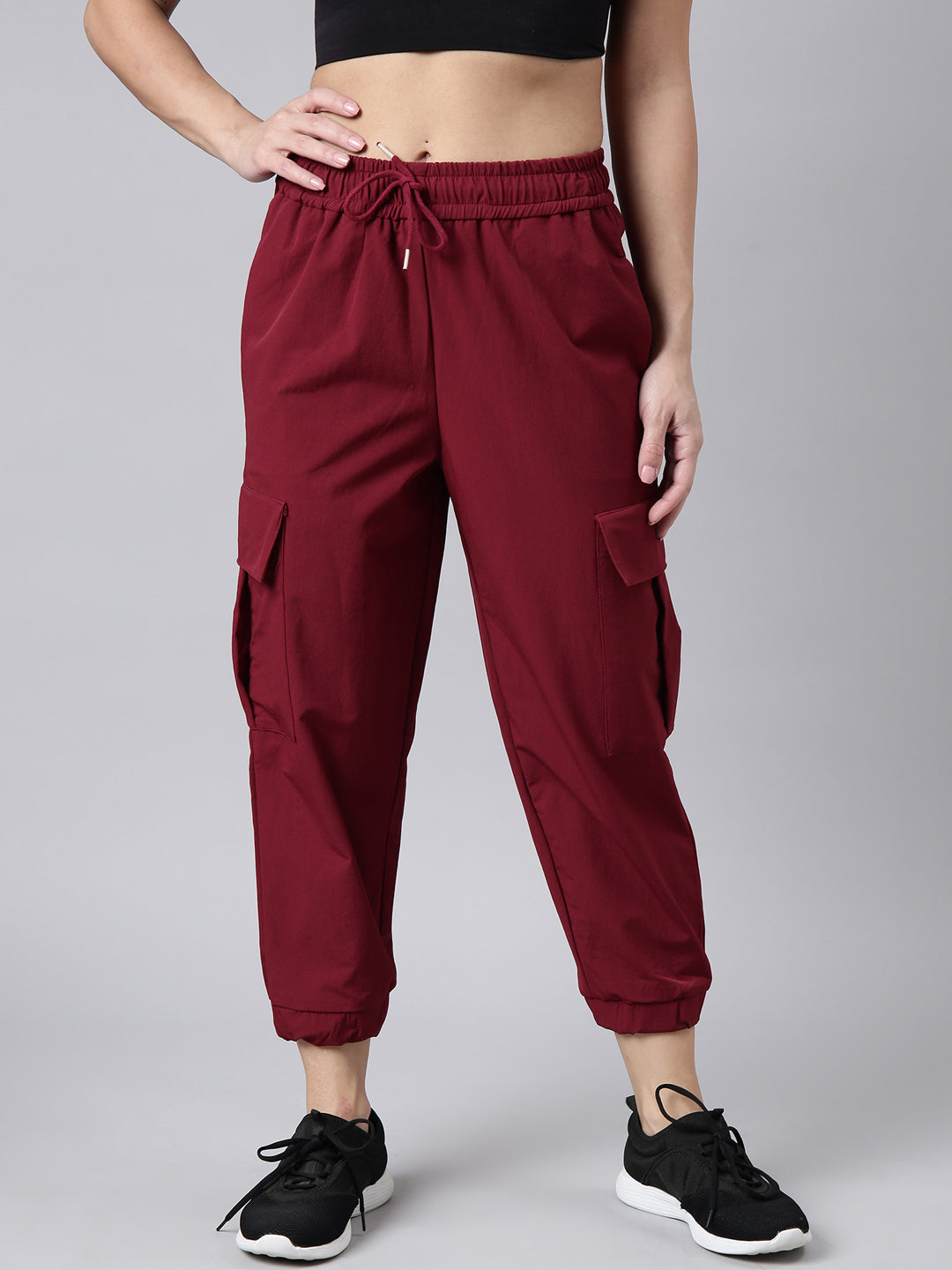 Women Solid Slim Fit Maroon Joggers Track Pant
