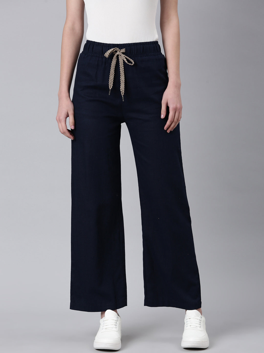 Women Navy Blue Solid Parallel Trouser