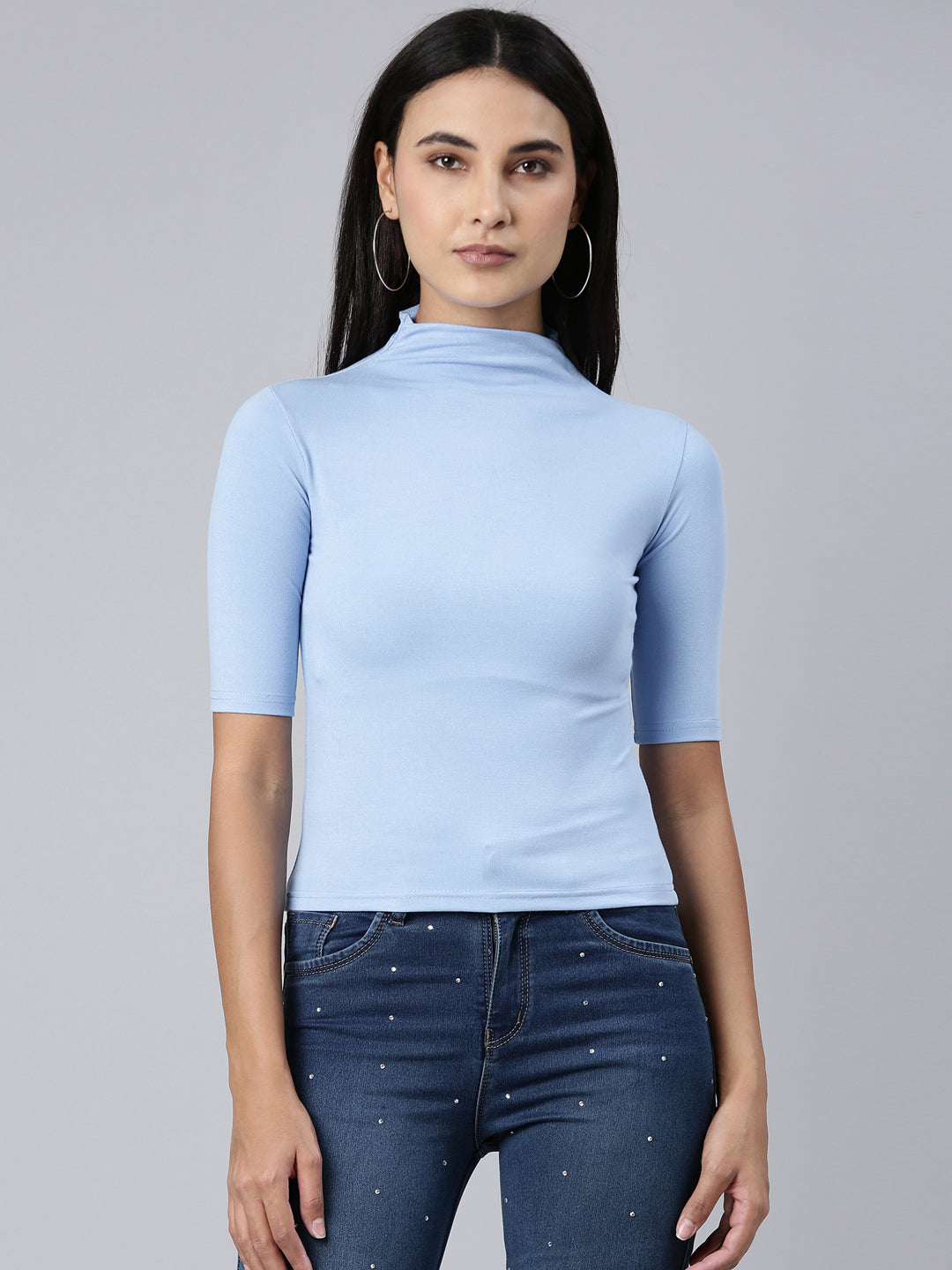Women Blue Solid Slim Fit Tshirt