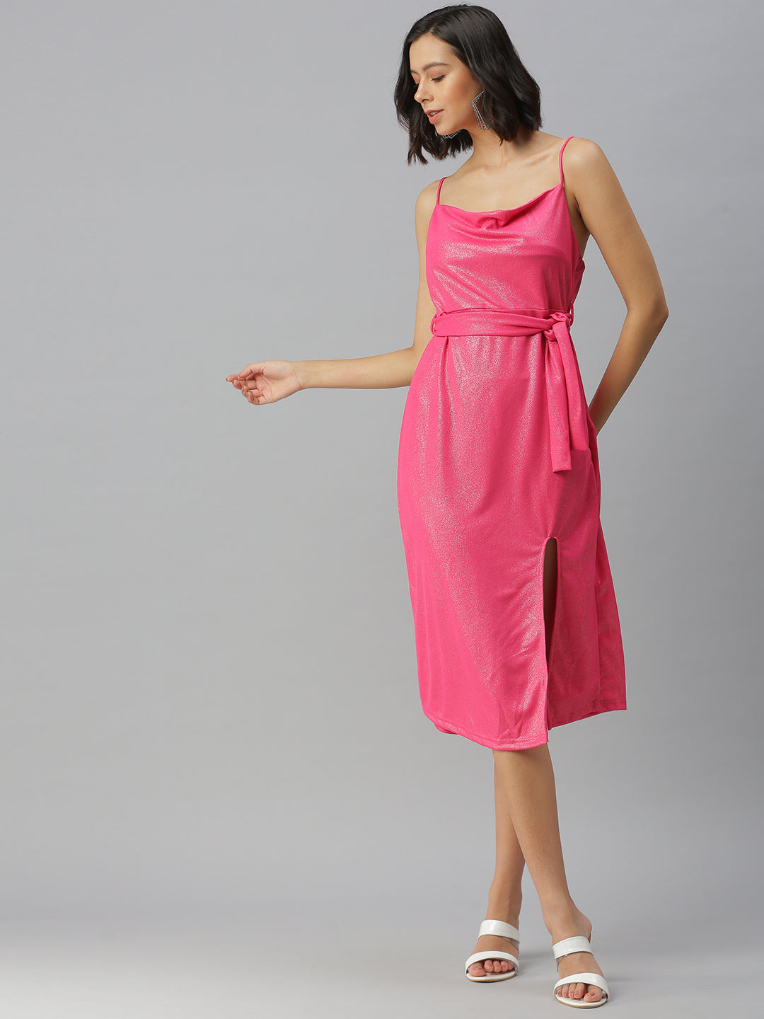 Women's Pink Solid Sheath Dress